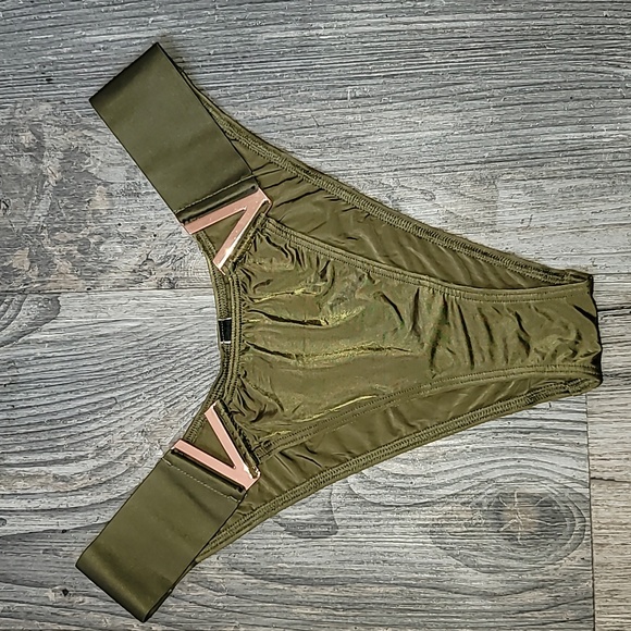 Victoria's Secret Very Sexy Brazilian Slip Gold V Hardware M *New - Picture 3 of 7